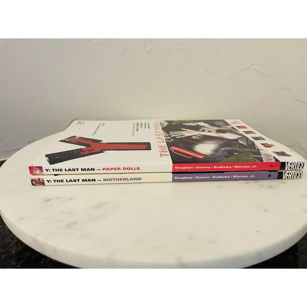 Y: the Last Man Books 7 & 9 Paperback Brian‎ K. Vaughan